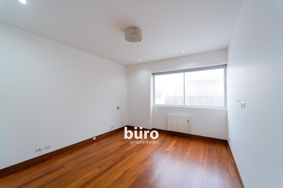 19 de 28: Dormtorio secundario 2
