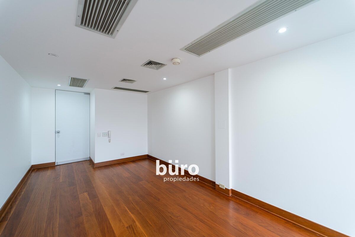 23 de 28: Sala de estar
