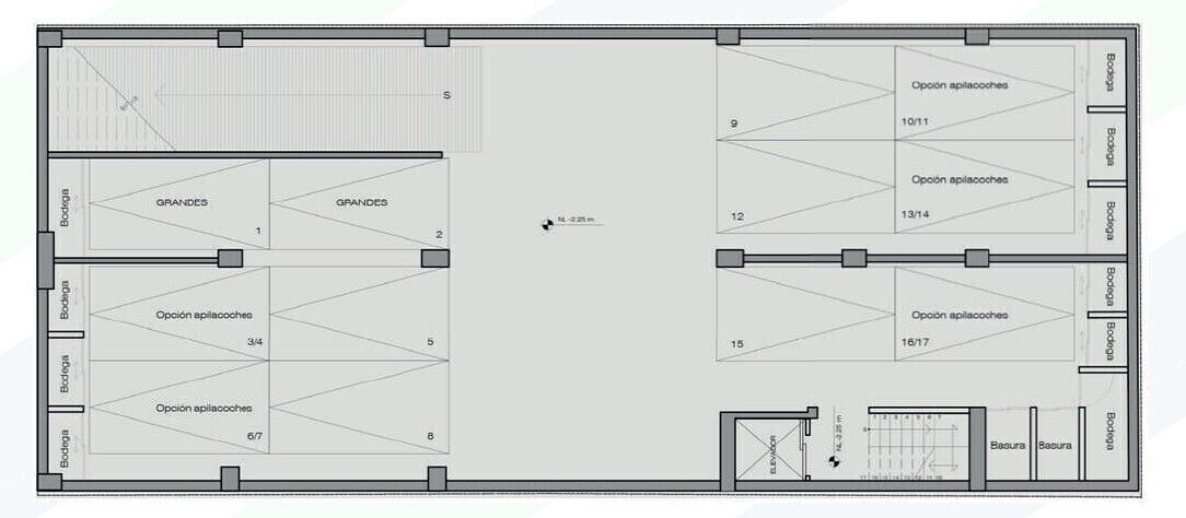 32 de 34: Estacionamiento