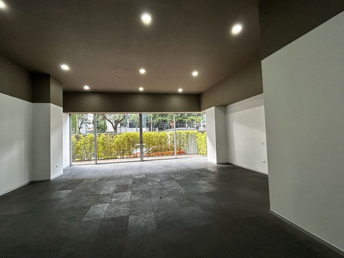 19 de 21: Salón de usos múltiples