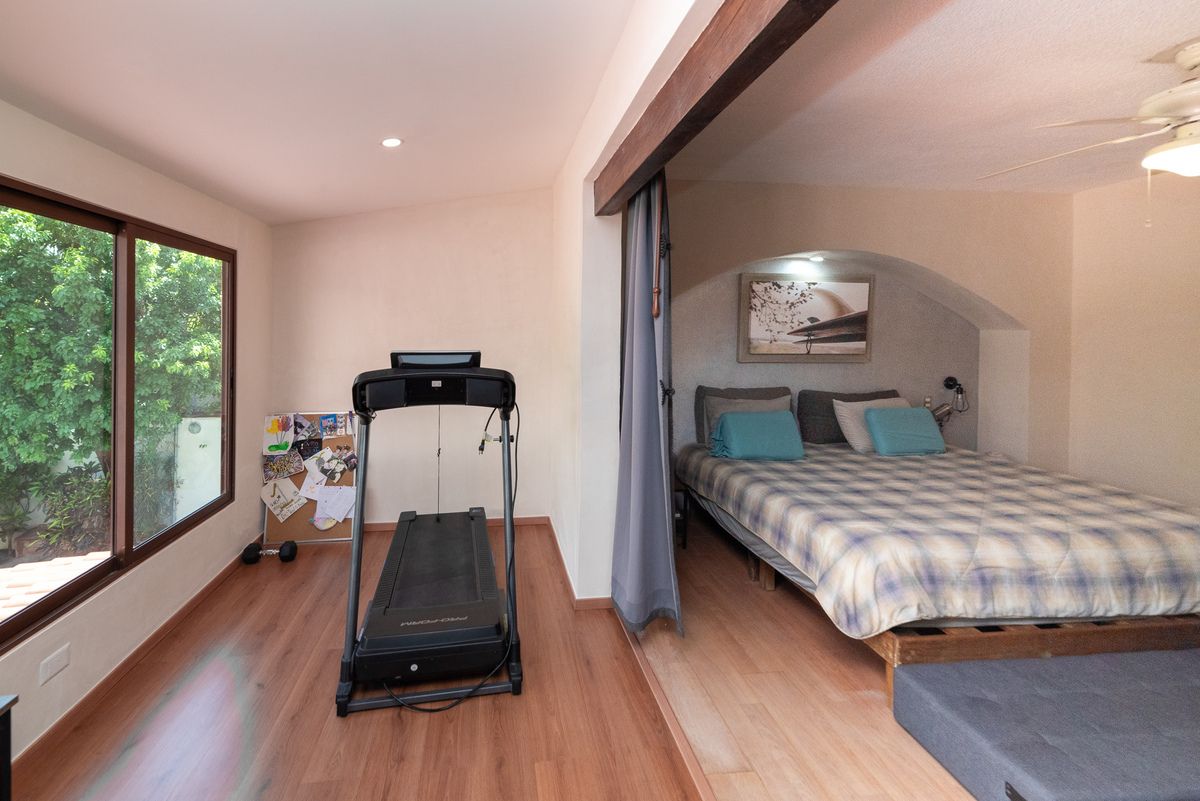 18 of 35: PRINCIPAL ROOM