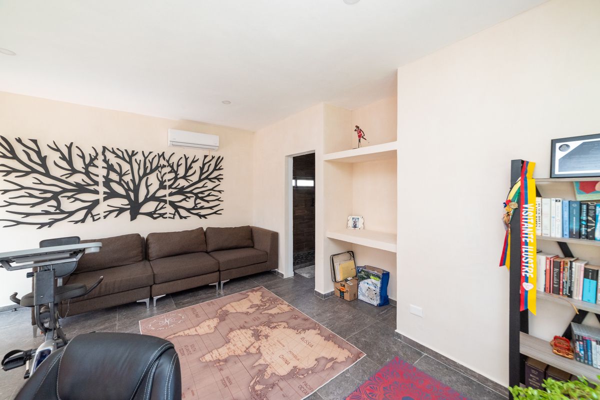 28 of 35: OFIC/STUDIO/ROOM (5)