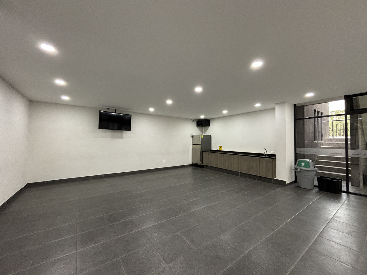 https://assets.easybroker.com/property_images/4600666/77309903/EB-QR0666.png?version=1720648186