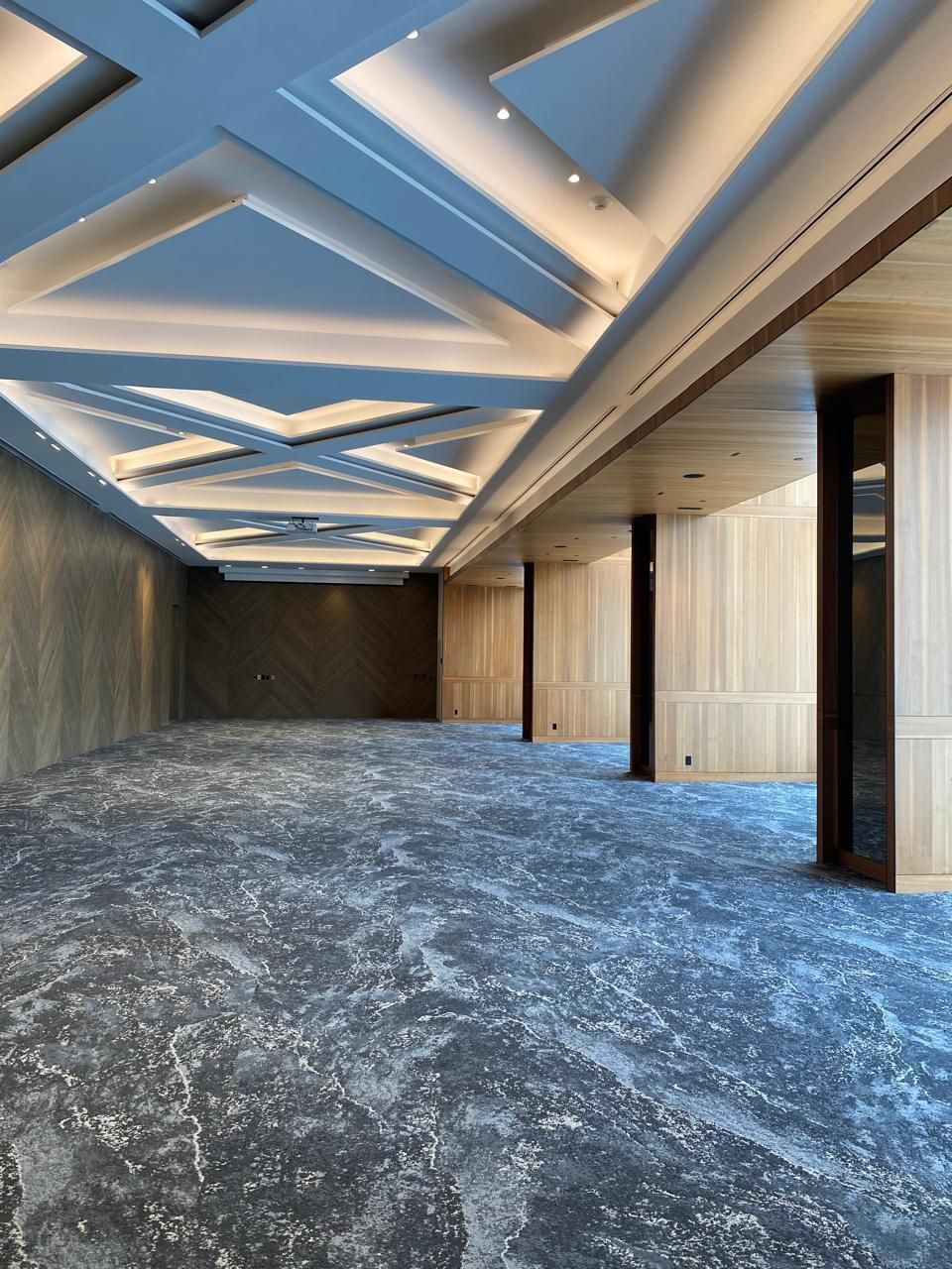 18 of 19: salon de eventos