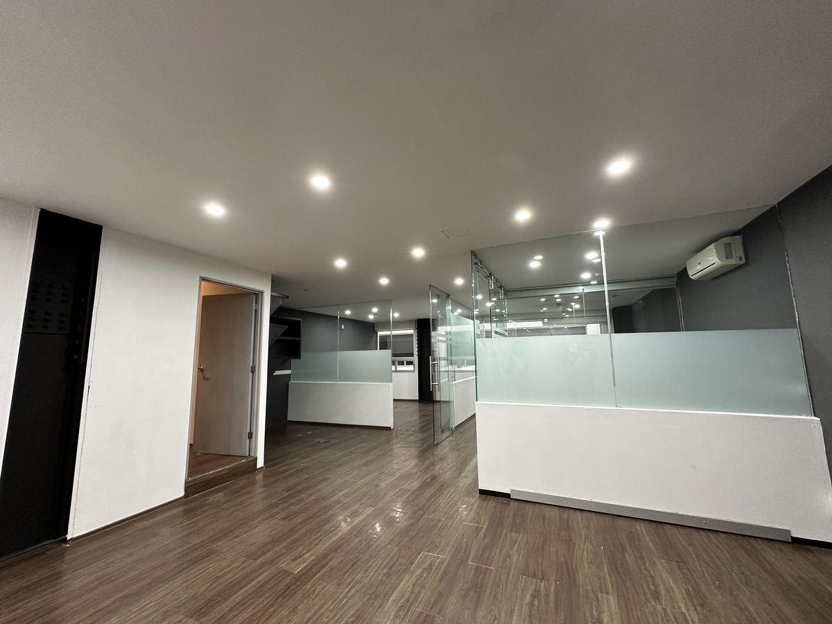 Oficina en renta Jardines del Pedregal .