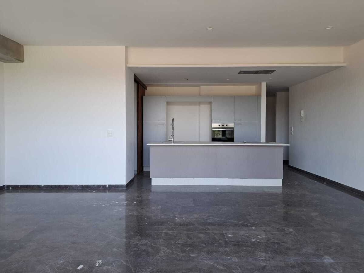 12 of 14: Cocina amplia y equipada