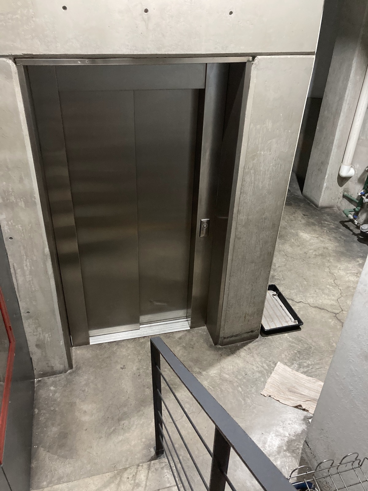 Elevador.  Est a dep. 
Venta condesa