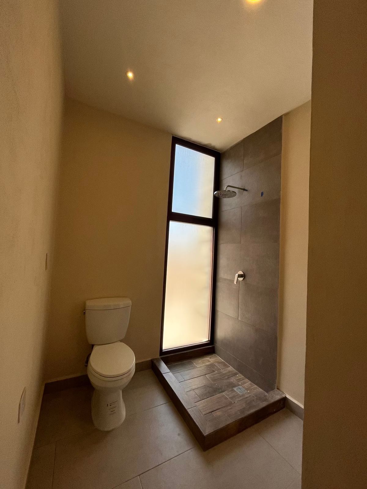 7 de 17: Baño Compartido