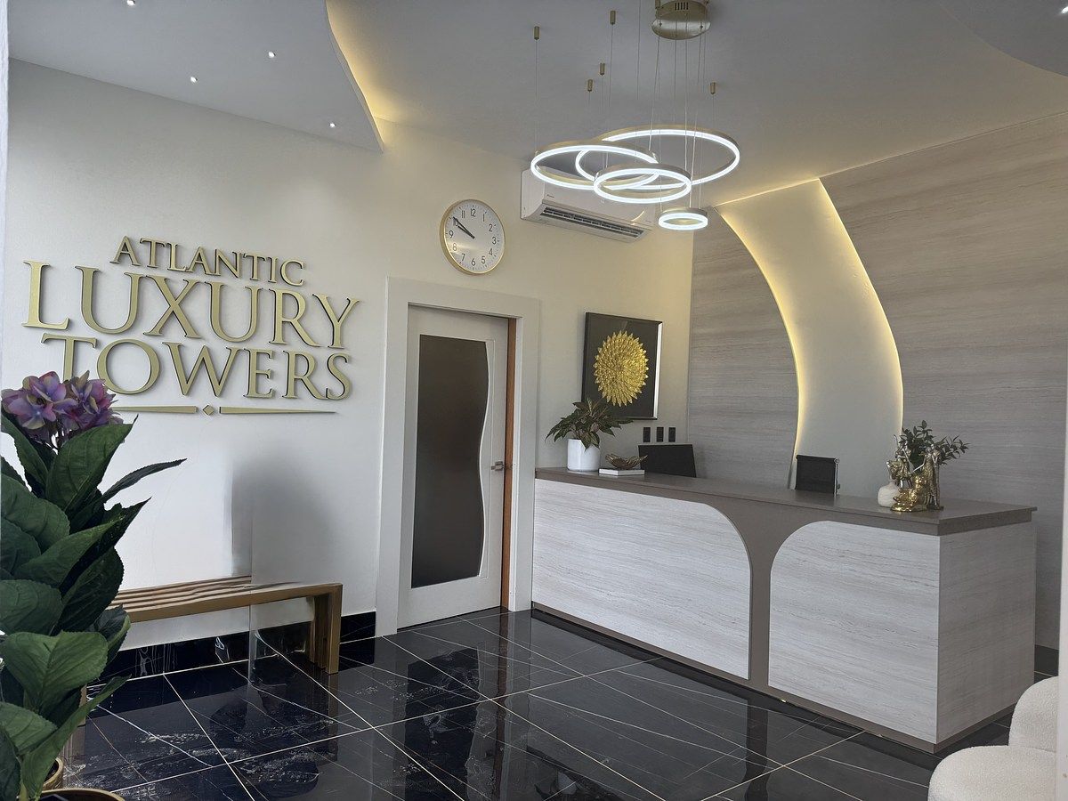26 of 26: Lobby