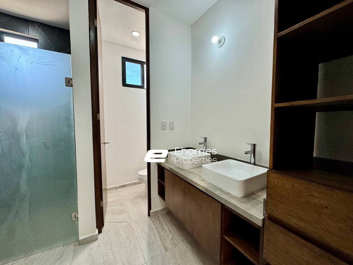 16 de 38: BAÑO RECÁMARA PRINCIPAL