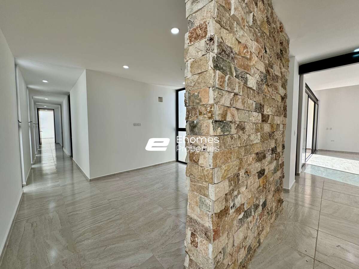 10 de 38: TV ROOM / FAMILY ROOM