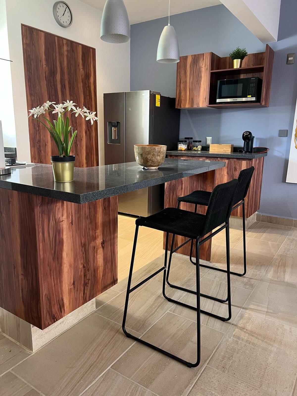 3 de 27: Barra en cocina