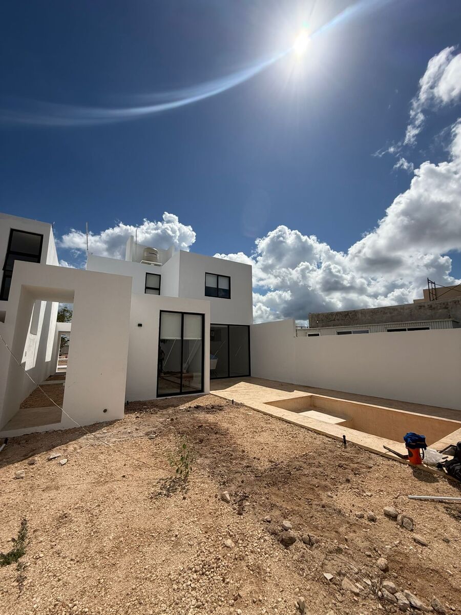 16 de 35: Fachada Posterior