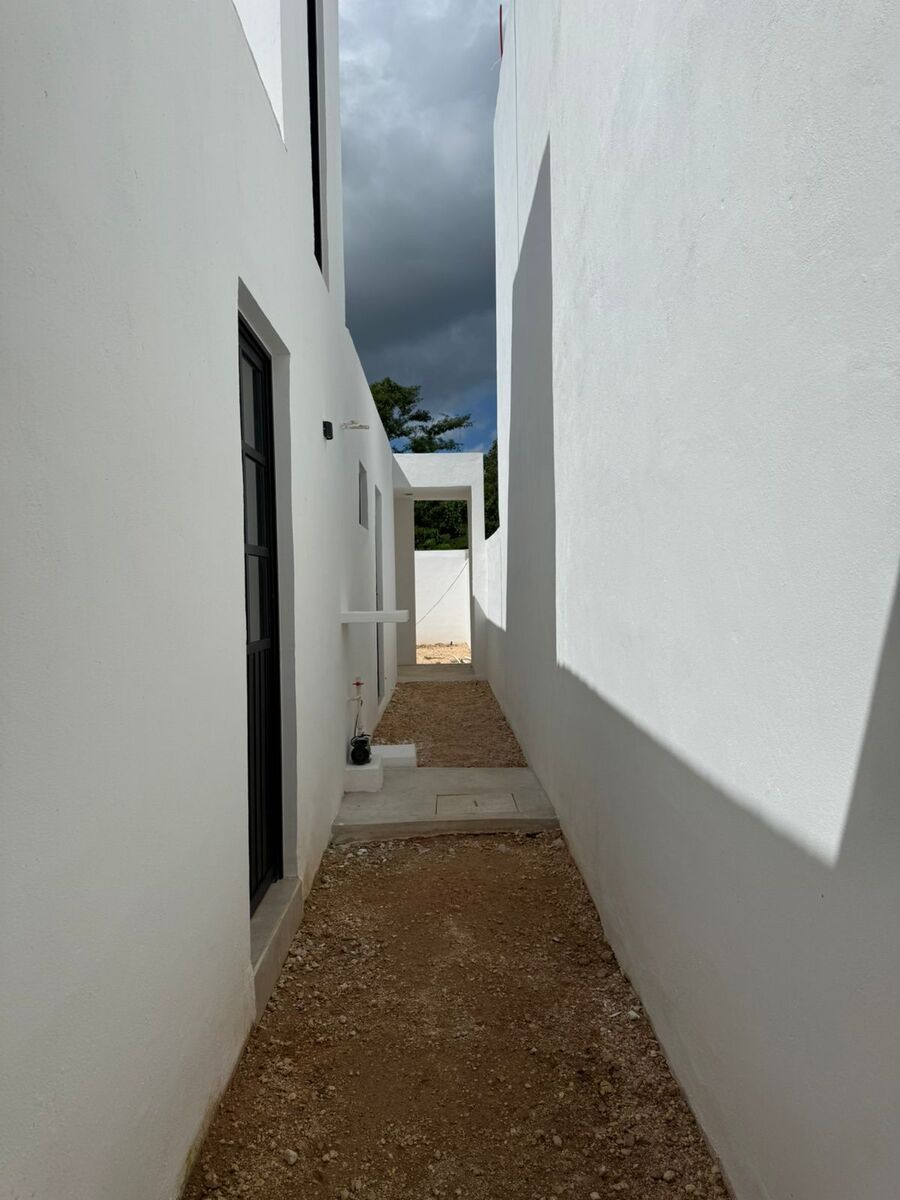 14 de 35: Pasillo de Servicio