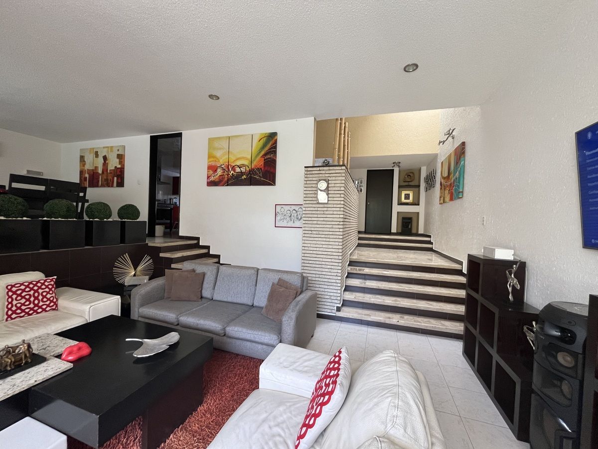 CASA EN VENTA EN LOMAS DE LAS ÁGUILAS - foto 2