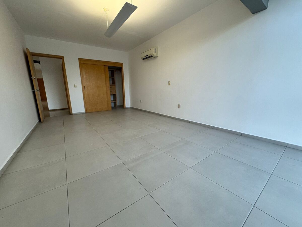 Apartment in Arcos Vallarta, Guadalajara, photo 12 of 17