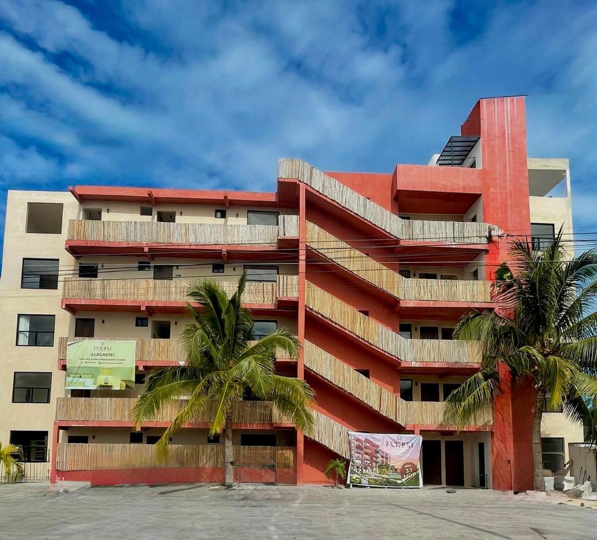 9 de 9: Fachada Principal