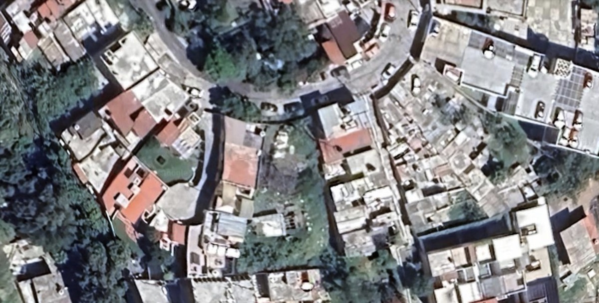 1 of 10: Vista aérea terreno