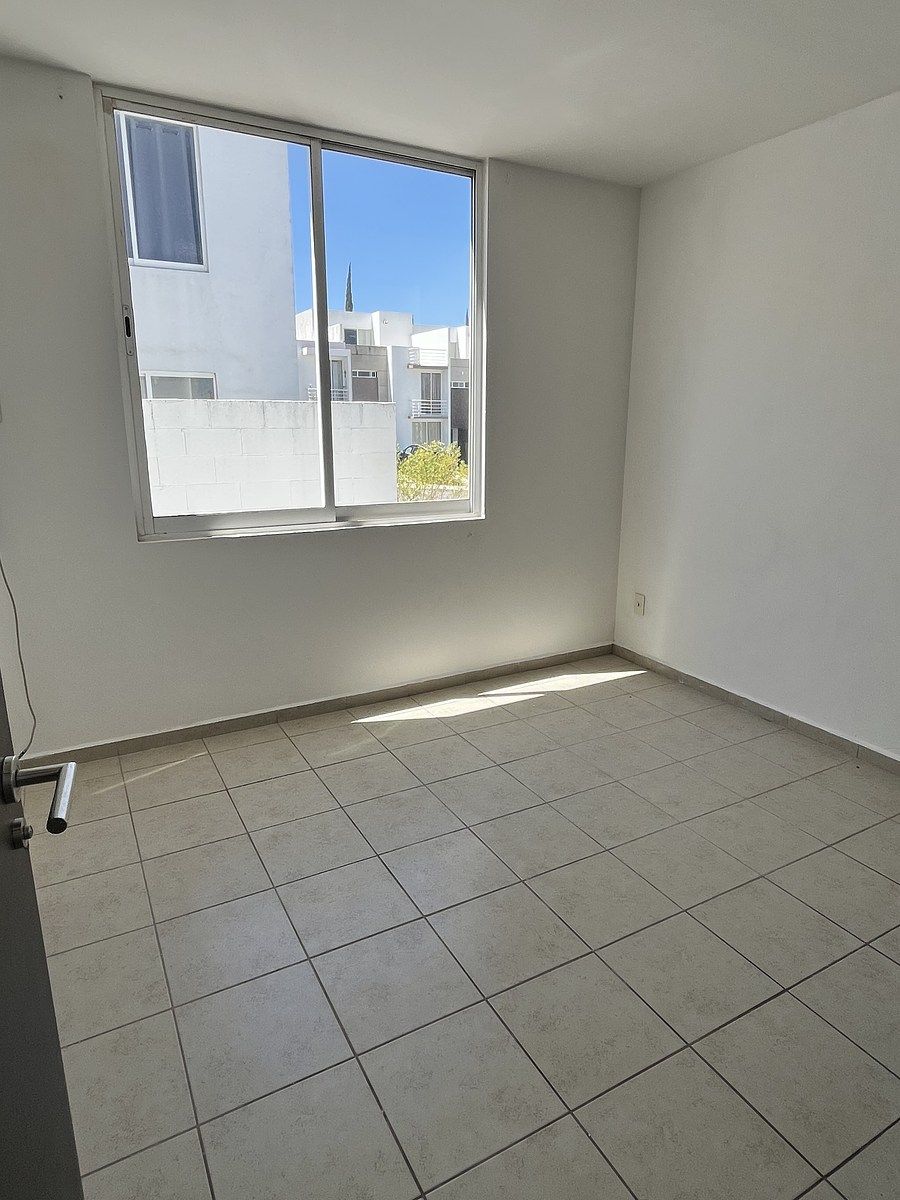 20 of 26: Recámara 2