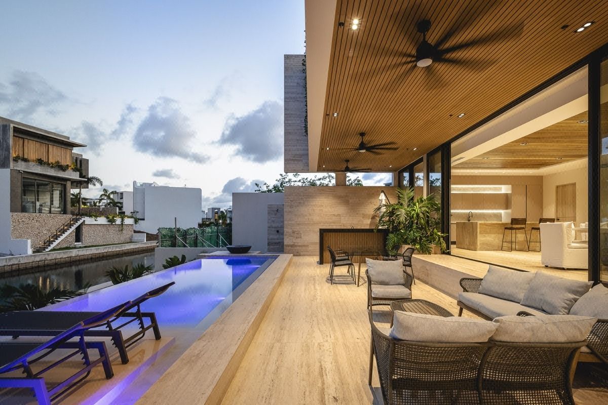 Casa en Venta en Puerto Cancún Cercana a la Playa