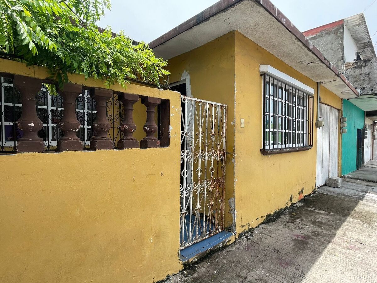 Casa en venta en Col. Primero de Mayo. VERACRUZ, VERACRUZ