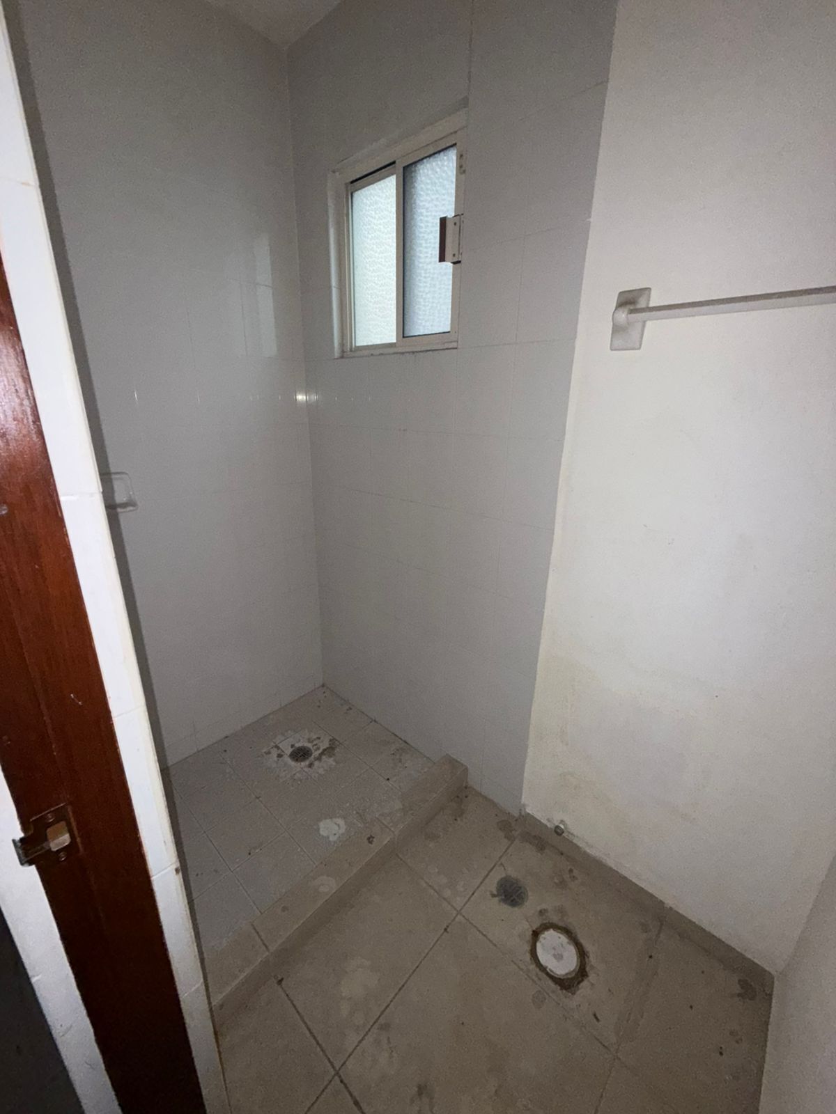 22 de 26: BAÑO DE CUARTO DE SERVICIO