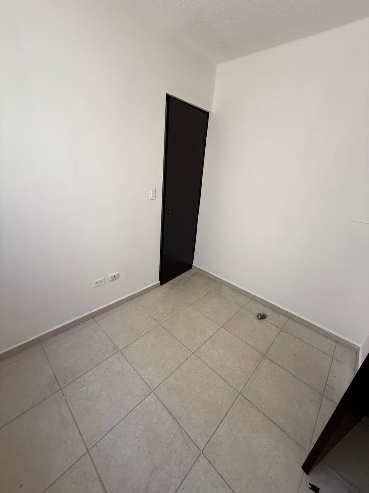 26 de 31: CUARTO DE SERVICIO