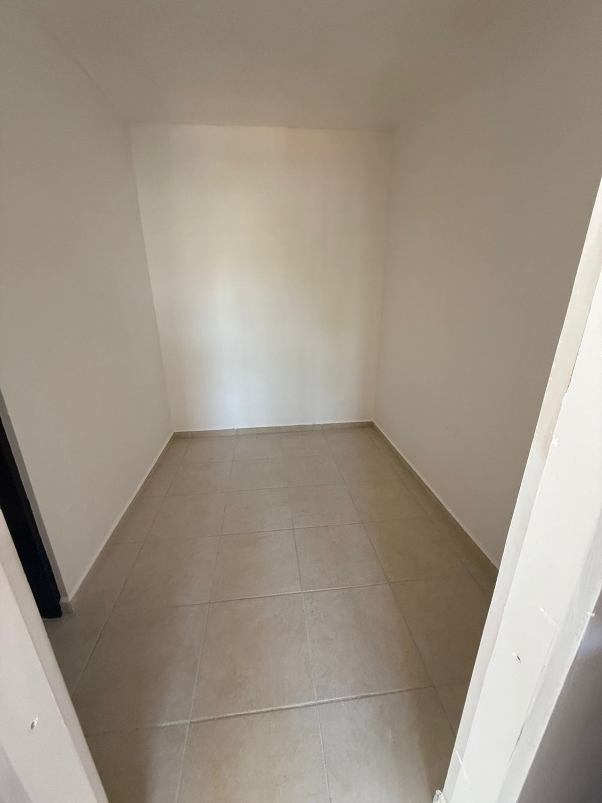 14 de 25: CLOSET RECAMARA PRINCIPAL