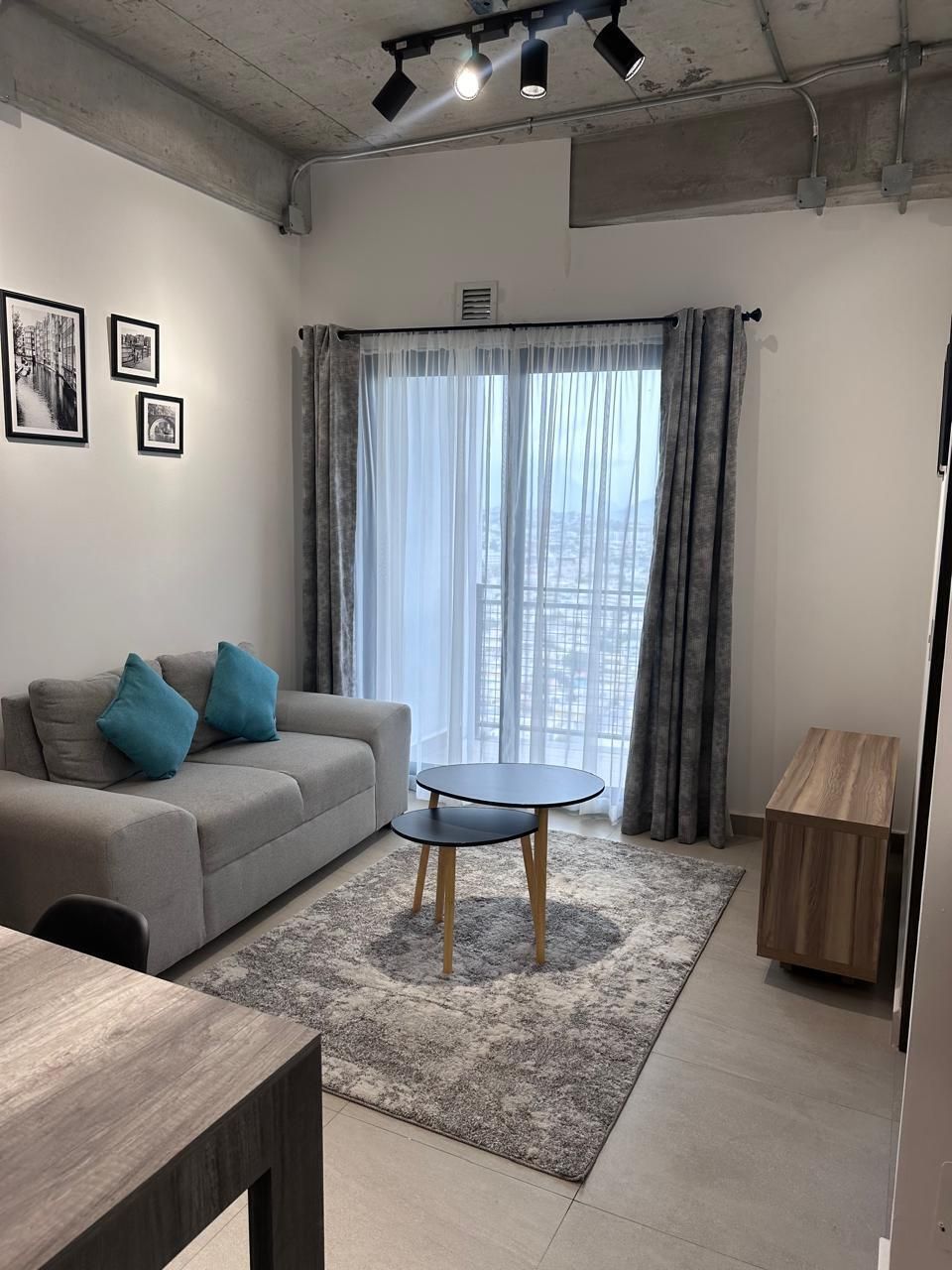 2 de 13: Sala