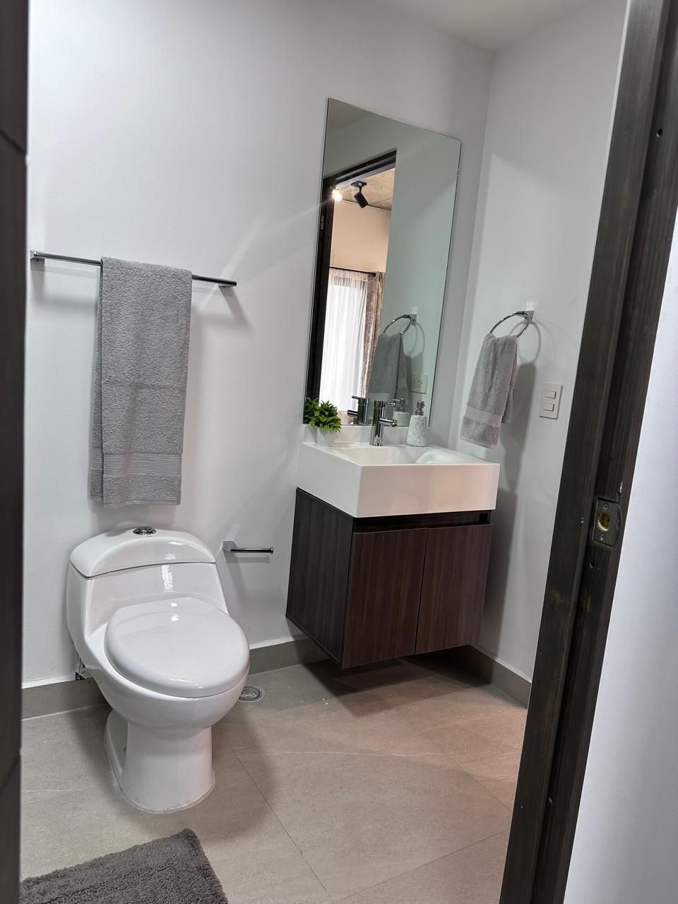 4 de 13: Baño completo