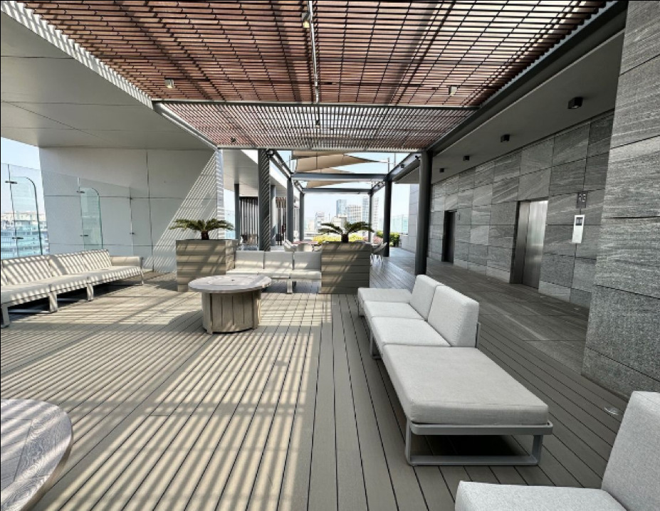 25 de 28: Roof top y fire pits