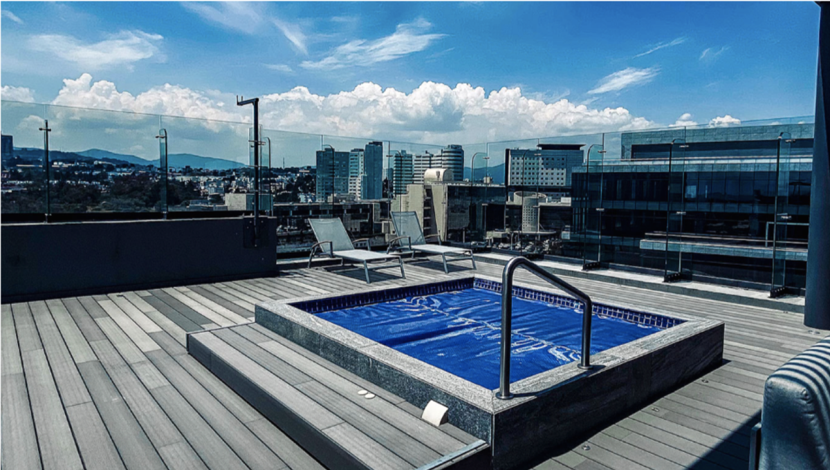 26 de 28: Jacuzzi roof