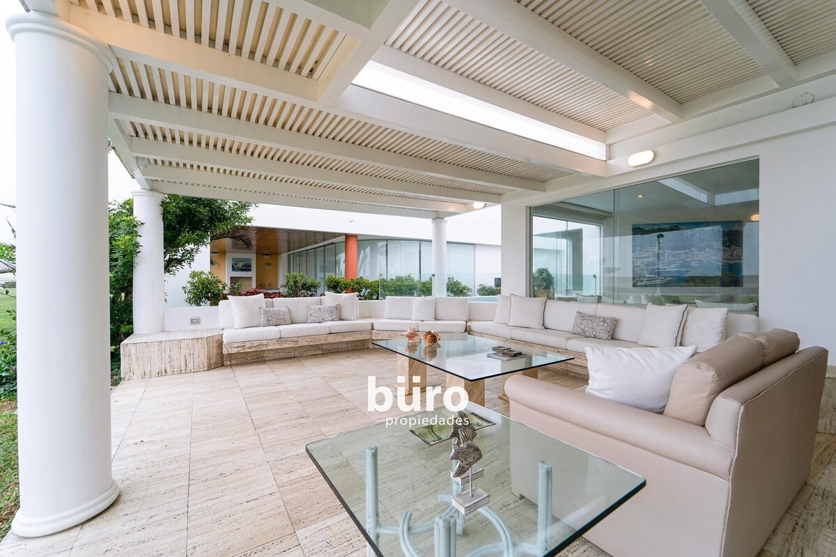 5 de 23: Preciosa sala de terraza