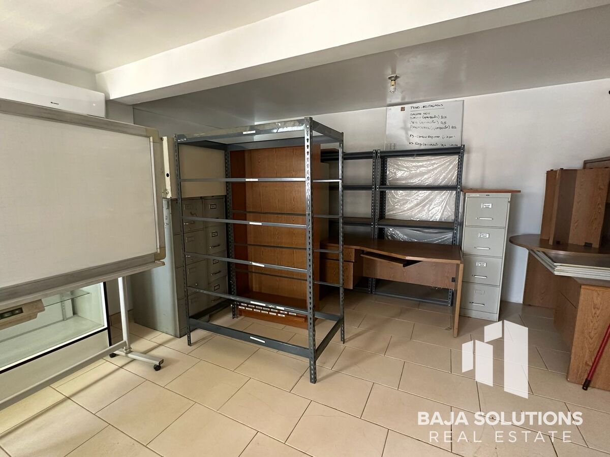 2 of 29: Oficina comercial