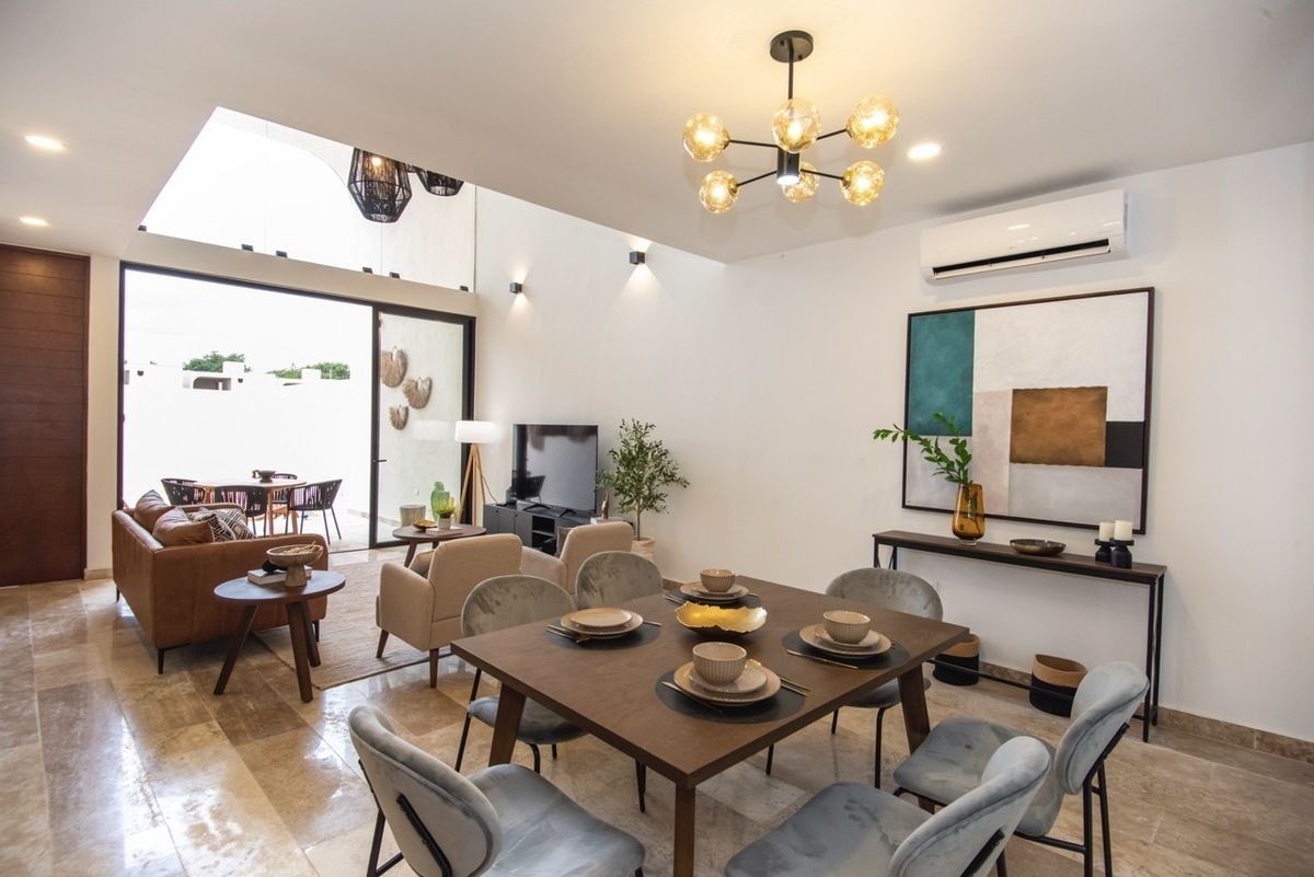 5 of 26: Sala Comedor