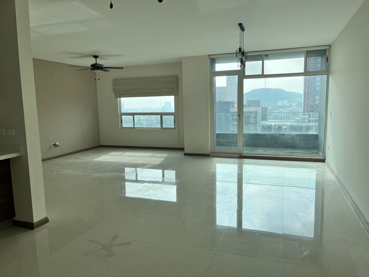 2 de 10: Sala-Comedor