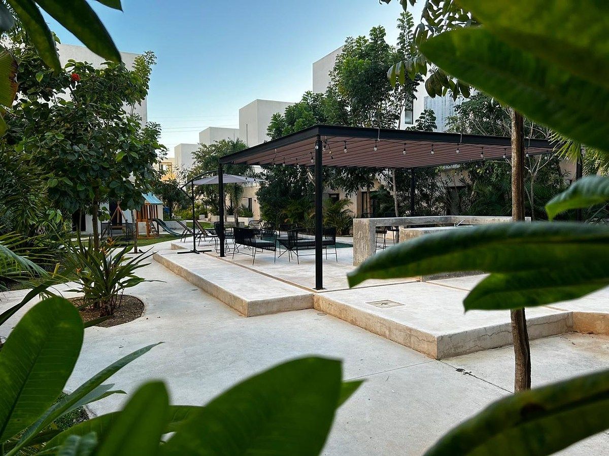 Terraza y Juegos Infantiles, foto 13 de 16