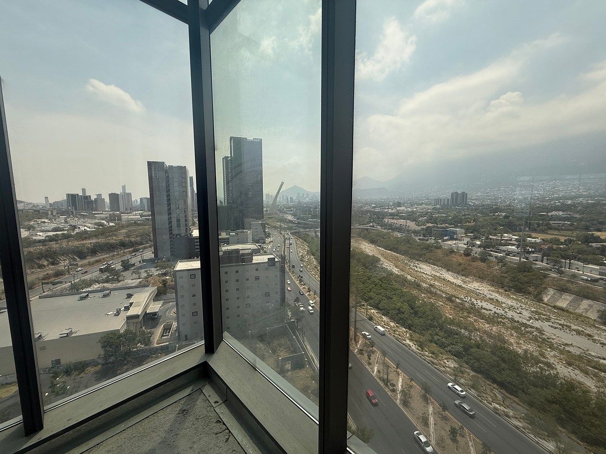 Office in Santa María, Monterrey, photo 7 of 11