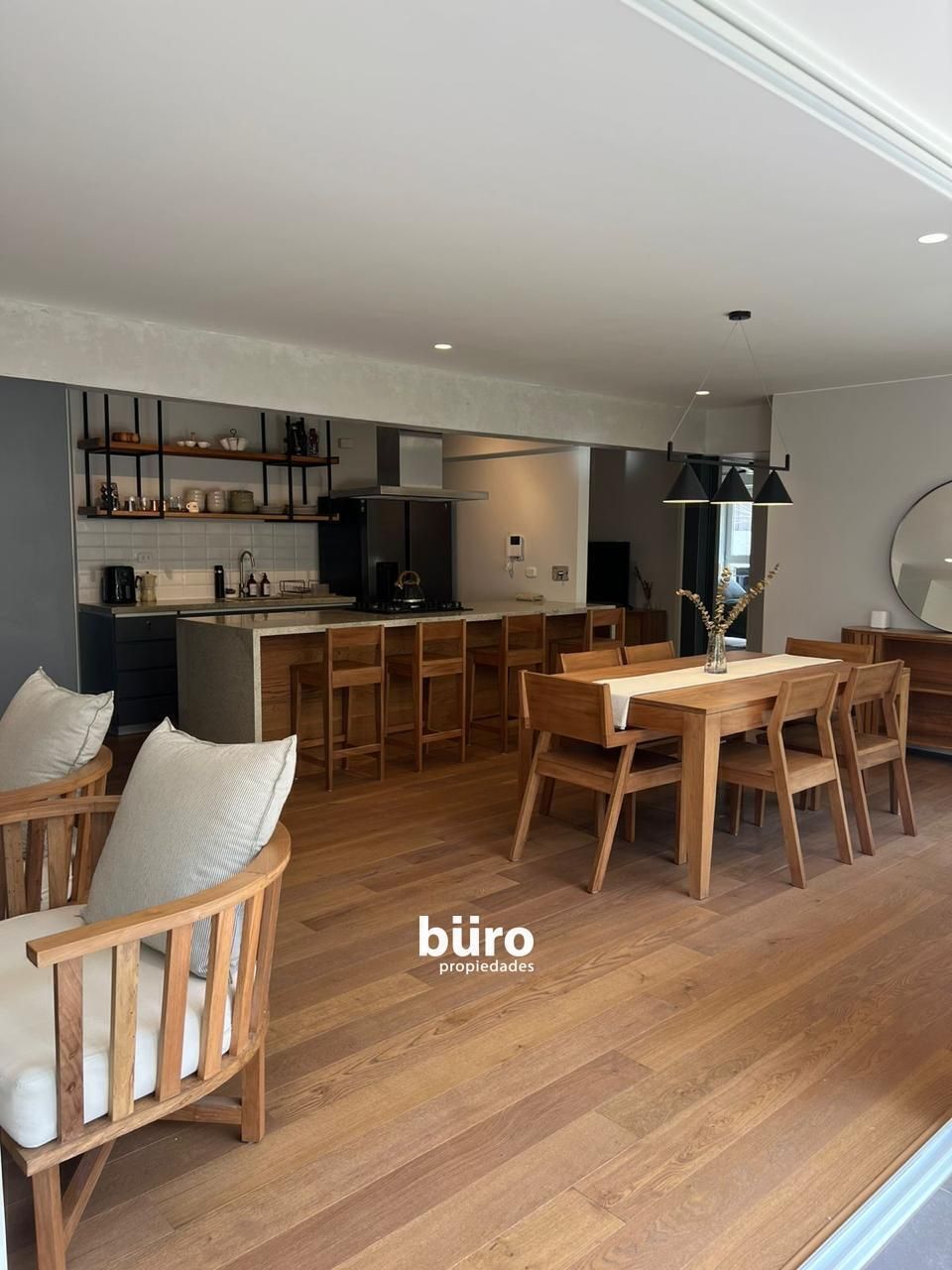 2 de 22: Cocina abierta.