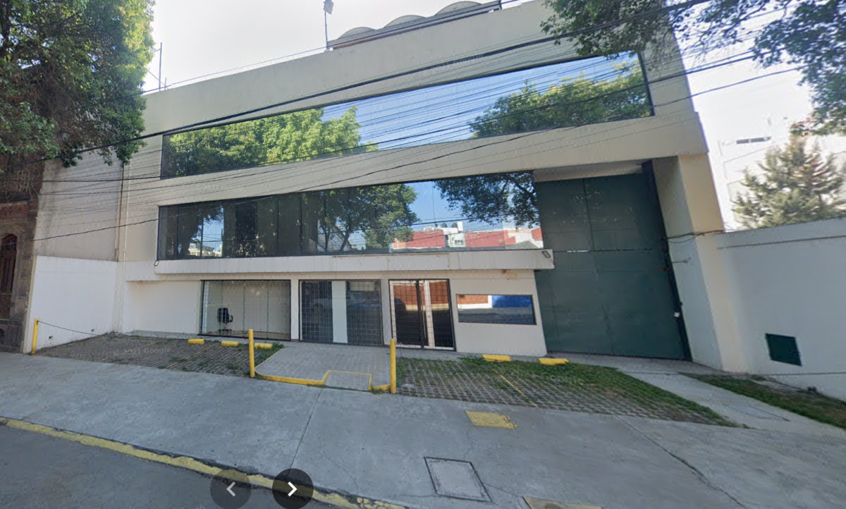 local comercial con bodega y area de carga