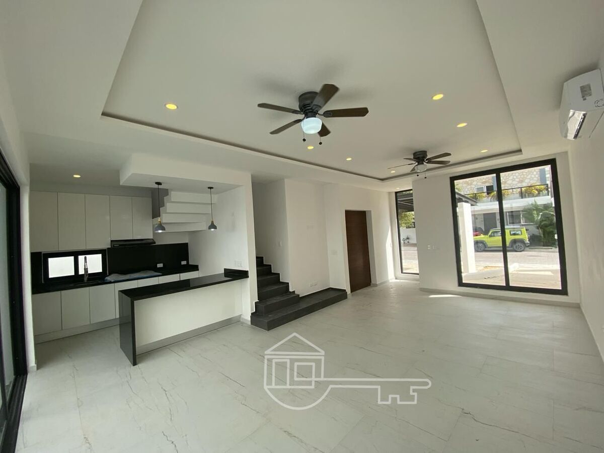 4 of 10: Sala comedor