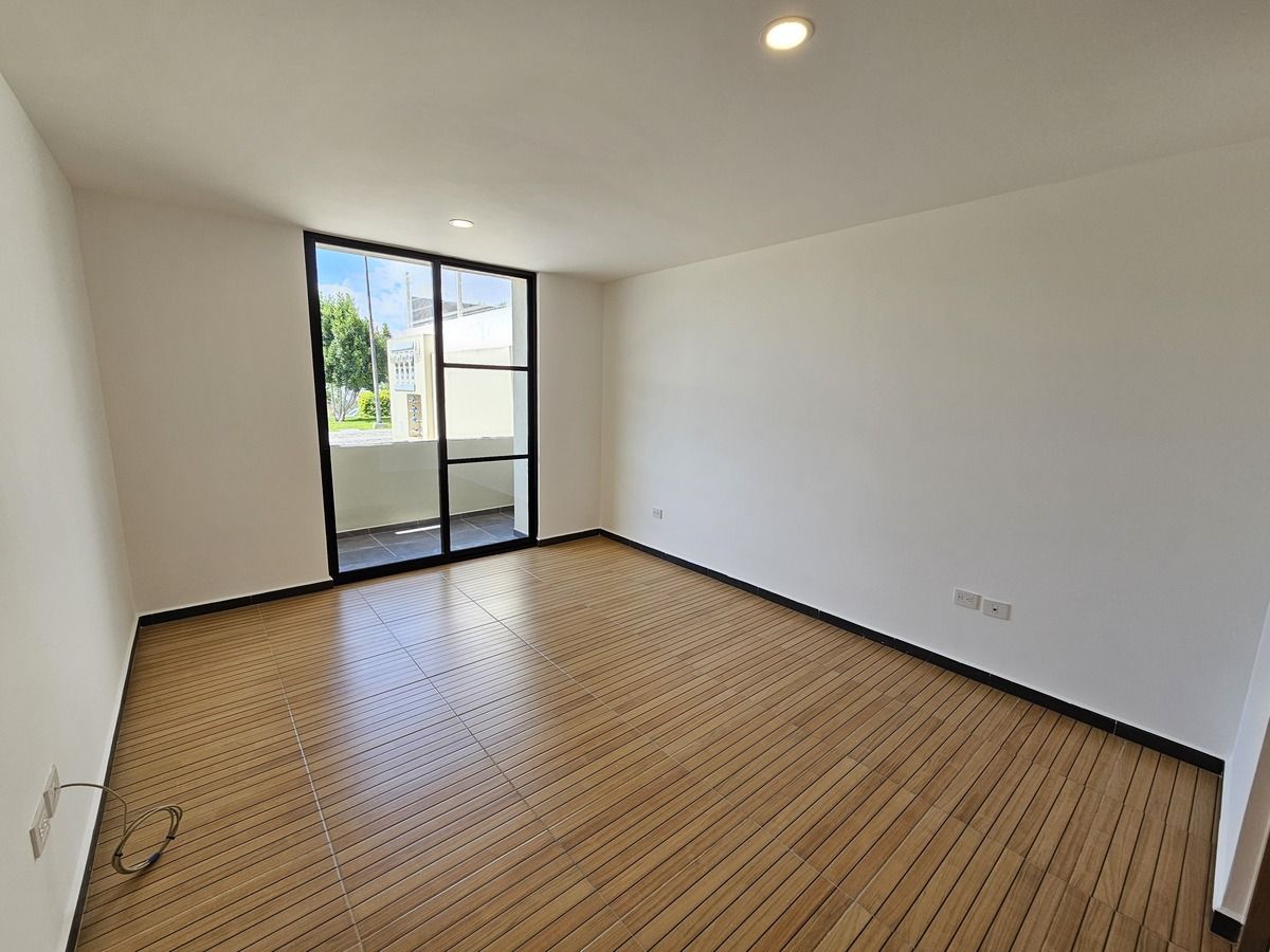 HABITACION PRINCIPAL CON SALIDA A TERRAZA
