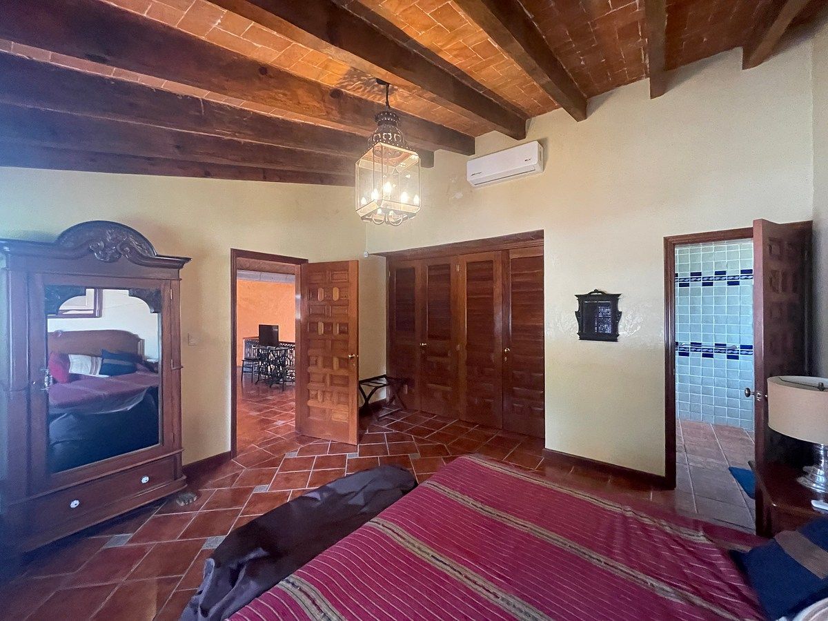House in Gated Community in Lomas de Cocoyoc, Atlatlahucan, photo 38 of 50