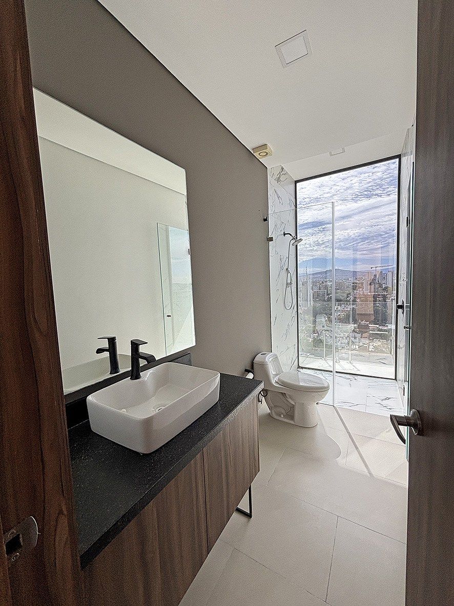 16 de 31: BAÑO COMPLETO PARA RECAMARAS SECUNDARIAS