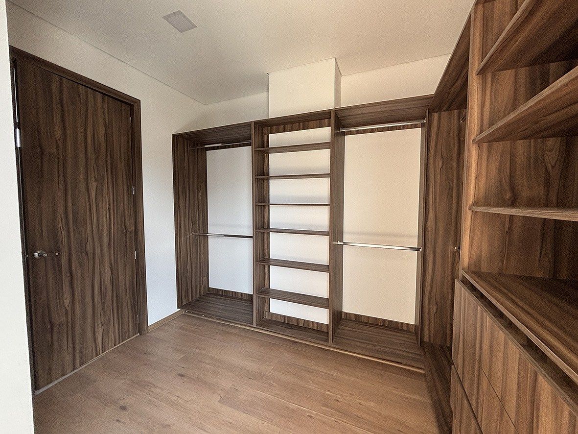 18 de 31: WALKING CLOSET