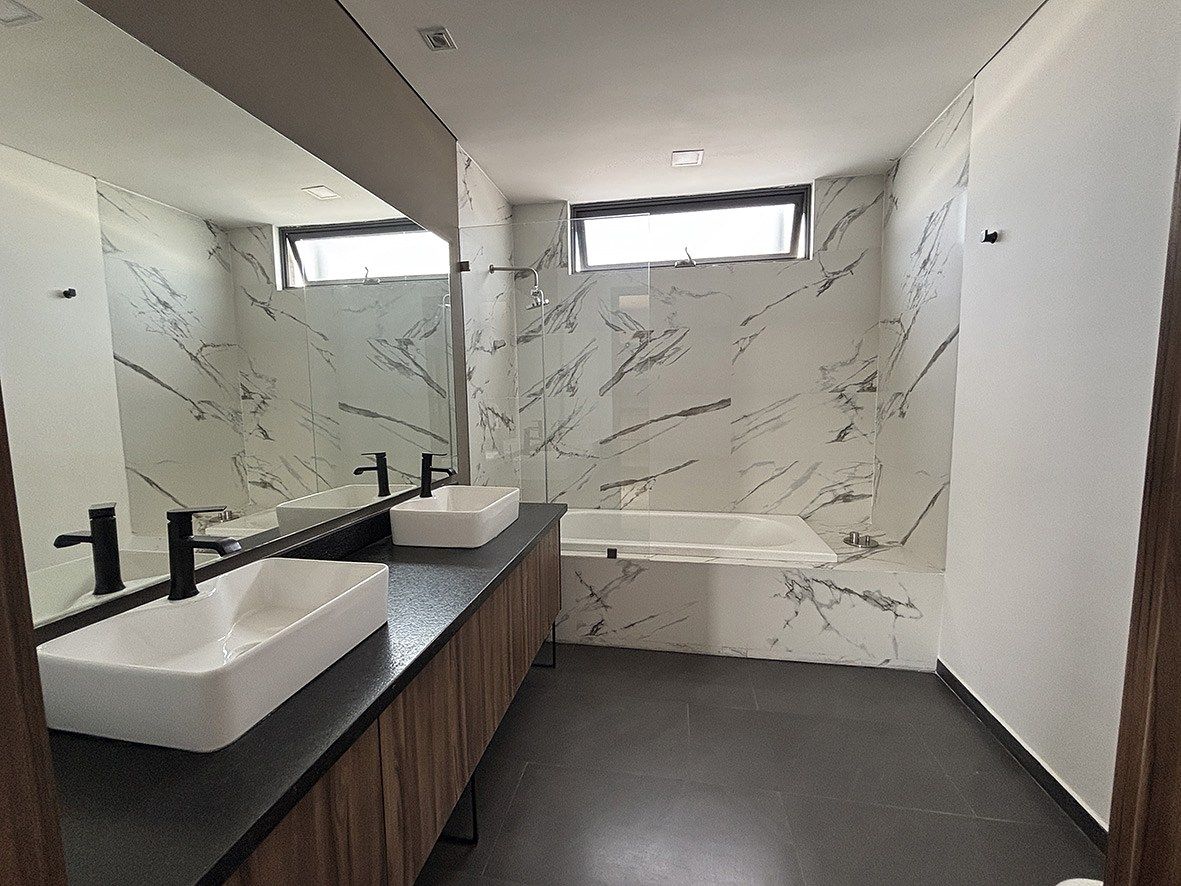 19 de 31: BAÑO PRINCIPAL