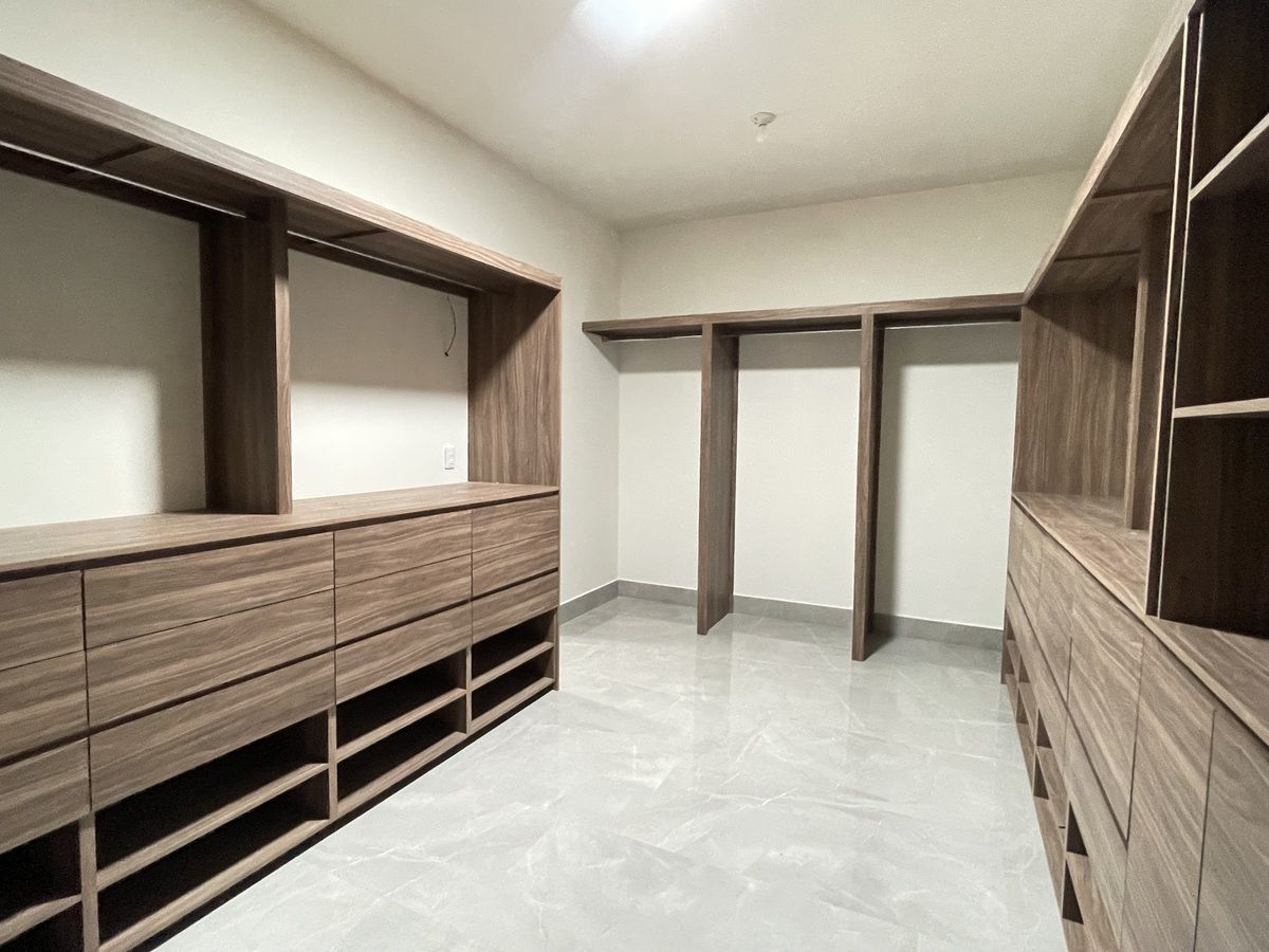 House in Bosques de las Misiones Sector Encino, Santiago, photo 26 of 40