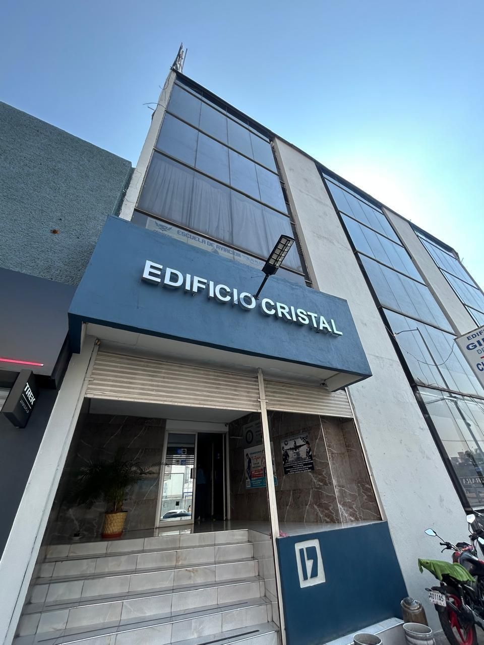 2 de 16