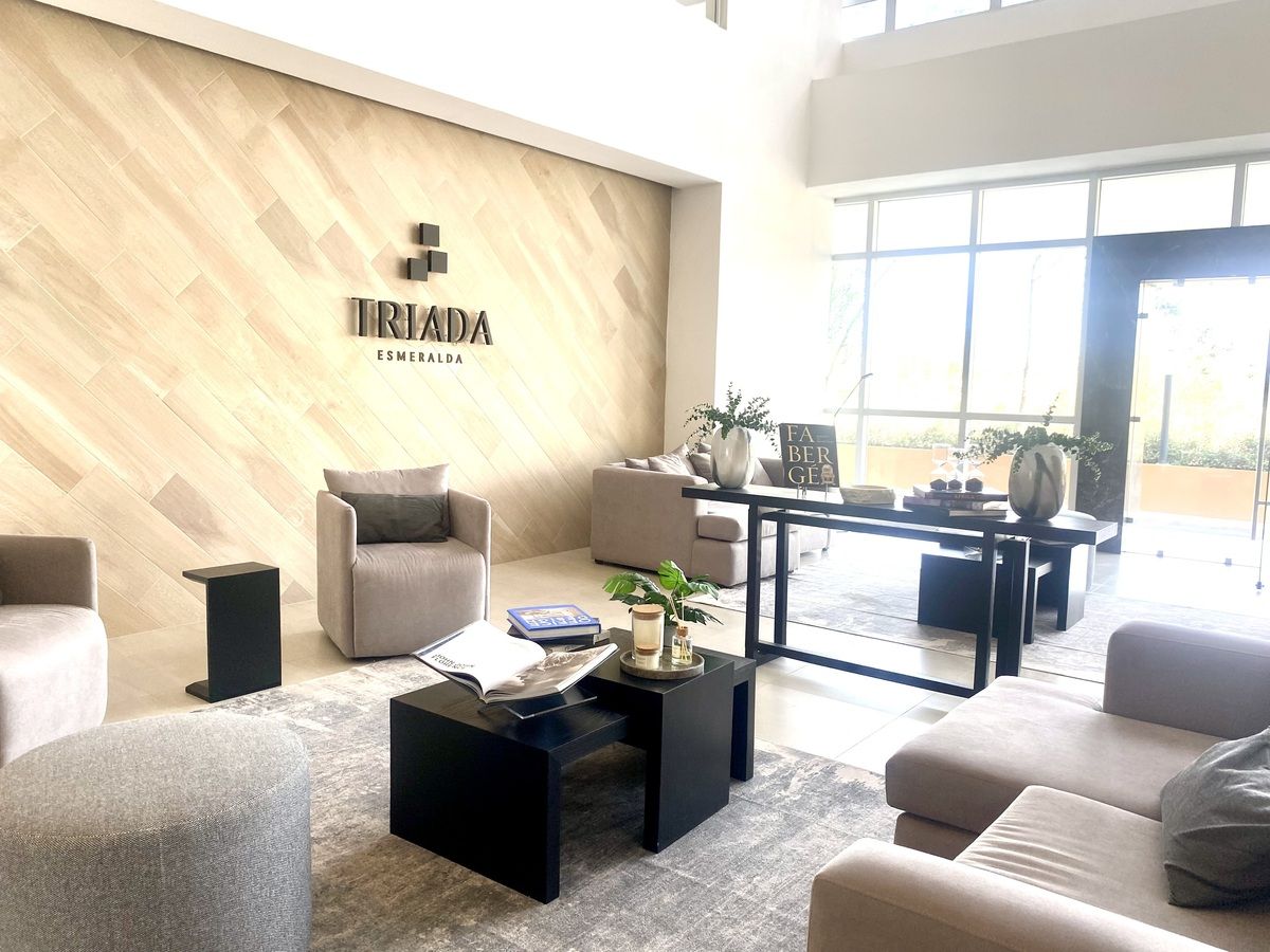 4 of 19: Elegante recepción