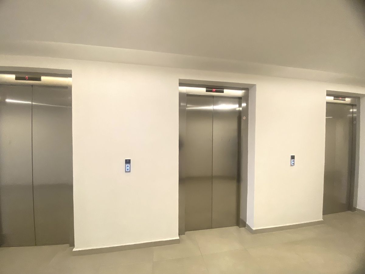 5 of 19: 3 elevadores